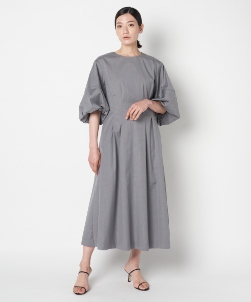 HELIOPOLE（エリオポール）の「COTTON VEIL BALLOON SLEEVE OP（ワンピース・レディース・ブルー/グレー/ブラック・38/36）」の3枚目の写真