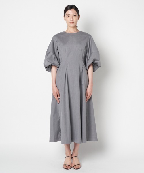 HELIOPOLE（エリオポール）の「COTTON VEIL BALLOON SLEEVE OP（ワンピース・レディース・ブルー/グレー/ブラック・38/36）」の12枚目の写真