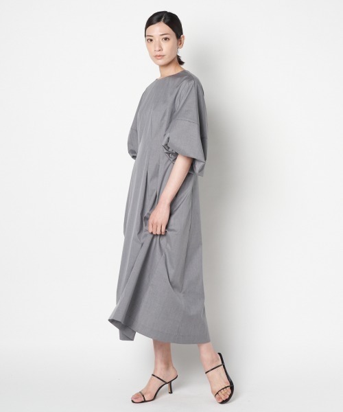 HELIOPOLE（エリオポール）の「COTTON VEIL BALLOON SLEEVE OP（ワンピース・レディース・ブルー/グレー/ブラック・38/36）」の10枚目の写真