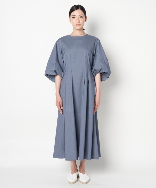 HELIOPOLE（エリオポール）の「COTTON VEIL BALLOON SLEEVE OP（ワンピース・レディース・ブルー/グレー/ブラック・38/36）」の9枚目の写真