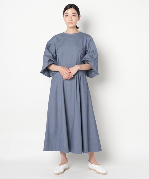 HELIOPOLE（エリオポール）の「COTTON VEIL BALLOON SLEEVE OP（ワンピース・レディース・ブルー/グレー/ブラック・38/36）」の6枚目の写真