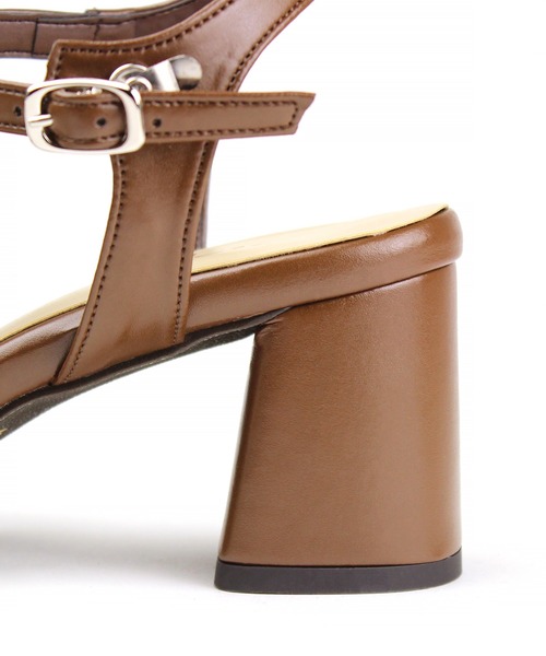 chocolates（チョコラテス）の「ヒールグルカサンダル【日本製】（サンダル・レディース・ブラック/ダークブラウン/アイボリー・LL/S/M/L）」の9枚目の写真