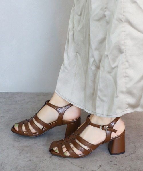 chocolates（チョコラテス）の「ヒールグルカサンダル【日本製】（サンダル・レディース・ブラック/ダークブラウン/アイボリー・LL/S/M/L）」の20枚目の写真
