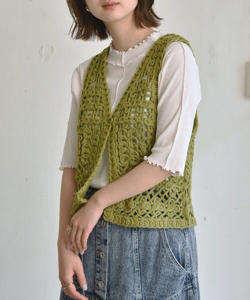 RETRO GIRL（レトロガール）の「クロシェベスト（ベスト・レディース・ブラウン/オフホワイト/グリーン・FREE）」の3枚目の写真