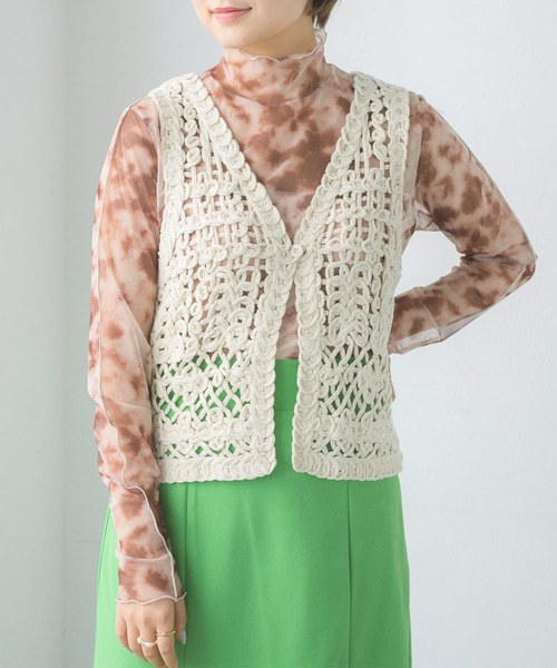 RETRO GIRL（レトロガール）の「クロシェベスト（ベスト・レディース・ブラウン/オフホワイト/グリーン・FREE）」の2枚目の写真