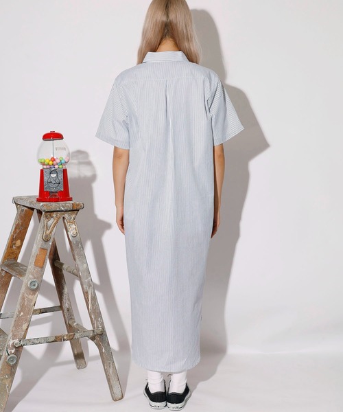 UNIVERSAL OVERALL(ユニバーサルオーバーオール)の「UNIVERSAL OVERALL/ユニバーサルオーバーオール SHIRT OP シャツワンピース(ワンピース・レディース・グレー系その他/ホワイト系その他/ブルー系その他・FREE)」の5枚目の写真