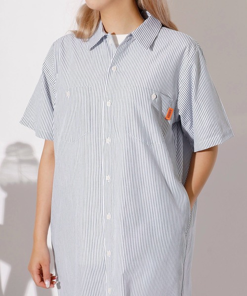 UNIVERSAL OVERALL(ユニバーサルオーバーオール)の「UNIVERSAL OVERALL/ユニバーサルオーバーオール SHIRT OP シャツワンピース(ワンピース・レディース・グレー系その他/ホワイト系その他/ブルー系その他・FREE)」の19枚目の写真