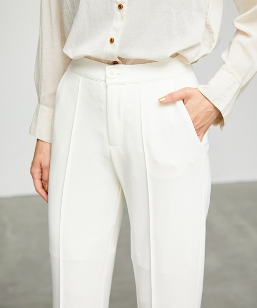 ECRIRE(エクリール)の「【yun_wearコラボ】サイドスリットカットソーツイルカラーパンツ(その他パンツ・レディース・ブラック/ブラウン/レッド/グリーン/アイボリー・S/M/L)」の21枚目の写真