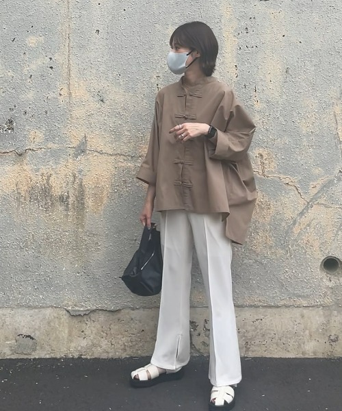 ECRIRE(エクリール)の「【yun_wearコラボ】サイドスリットカットソーツイルカラーパンツ(その他パンツ・レディース・ブラック/ブラウン/レッド/グリーン/アイボリー・S/M/L)」の8枚目の写真