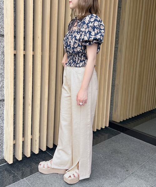 OLIVE des OLIVE（オリーブデオリーブ）の「前スリットゆるデニムパンツ（デニムパンツ・レディース・ブラック/アイボリー/ケミカルウォッシュ・FREE）」の5枚目の写真