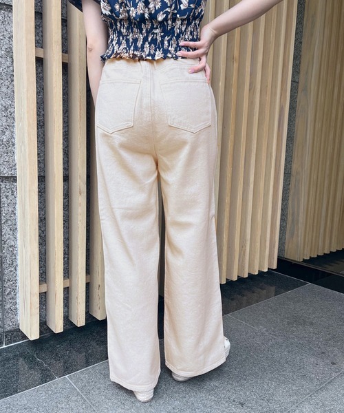 OLIVE des OLIVE（オリーブデオリーブ）の「前スリットゆるデニムパンツ（デニムパンツ・レディース・ブラック/アイボリー/ケミカルウォッシュ・FREE）」の9枚目の写真