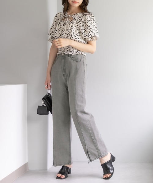 OLIVE des OLIVE（オリーブデオリーブ）の「前スリットゆるデニムパンツ（デニムパンツ・レディース・ブラック/アイボリー/ケミカルウォッシュ・FREE）」の10枚目の写真