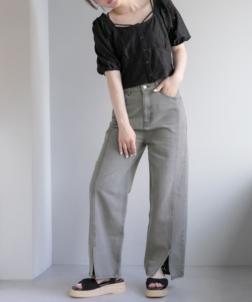 OLIVE des OLIVE（オリーブデオリーブ）の「前スリットゆるデニムパンツ（デニムパンツ・レディース・ブラック/アイボリー/ケミカルウォッシュ・FREE）」の16枚目の写真