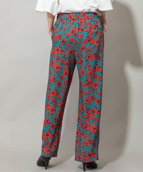 Munich（ミューニック）の「フラワープリントエコレーヨンワイドストレートパンツ（その他パンツ・レディース・レッド/イエロー/グリーン・S/M/XS）」の4枚目の写真