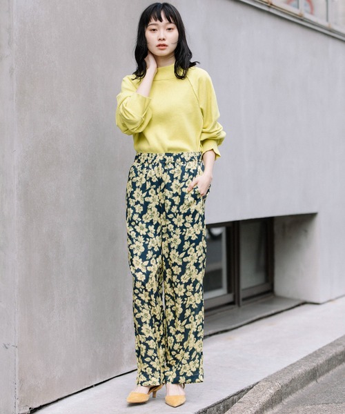 Munich（ミューニック）の「フラワープリントエコレーヨンワイドストレートパンツ（その他パンツ・レディース・レッド/イエロー/グリーン・S/M/XS）」の5枚目の写真