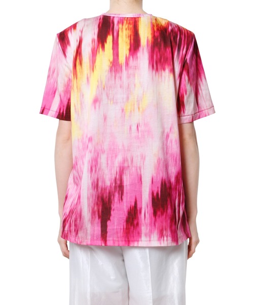LE CIEL BLEU（ルシェルブルー）の「アブストラクトプリントテーラードTシャツ / Abstract Print Tailored TEE（Tシャツ/カットソー・レディース・ピンク・36）」の3枚目の写真