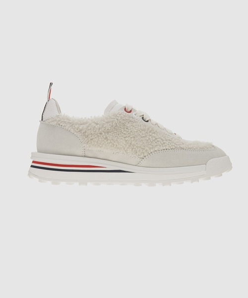 THOM BROWNE（トムブラウン）の「TECH RUNNER W/ RWB LACE LOOPS IN 