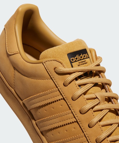 adidas(アディダス)の「スーパースター / Superstar / アディダスオリジナルス(スニーカー・メンズ・ベージュ・22.5cm/23.5cm/24.5cm/25.5cm/26.5cm/27.5cm/23.0cm/24.0cm/25.0cm/26.0cm/27.0cm/28.0cm/22.0cm/29.0cm/28.5cm)」の7枚目の写真