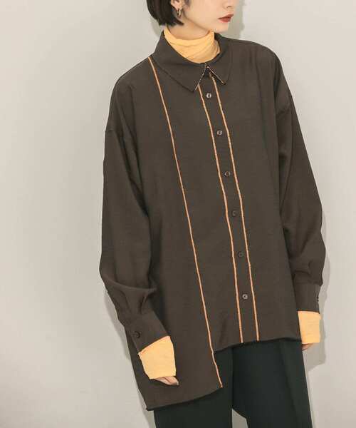 KBF（ケイビーエフ）の「リメイクシャンブレーシャツ（シャツ/ブラウス・レディース・オレンジ/ブラウン/ネイビー・ONE）」の2枚目の写真