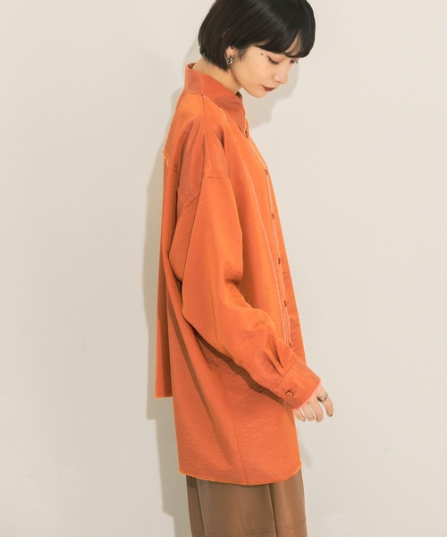KBF（ケイビーエフ）の「リメイクシャンブレーシャツ（シャツ/ブラウス・レディース・オレンジ/ブラウン/ネイビー・ONE）」の14枚目の写真