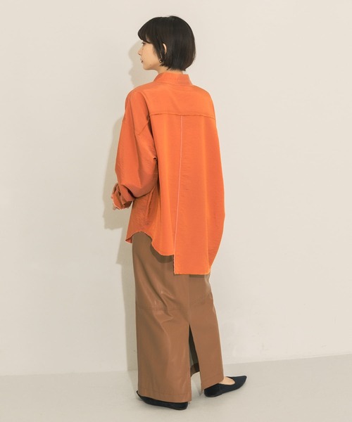 KBF（ケイビーエフ）の「リメイクシャンブレーシャツ（シャツ/ブラウス・レディース・オレンジ/ブラウン/ネイビー・ONE）」の18枚目の写真