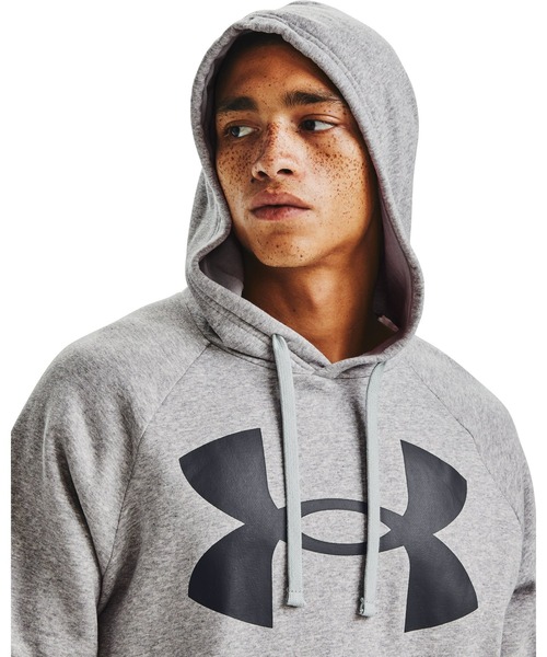 UNDER ARMOUR（アンダーアーマー）の「UAライバルフリース フーディー 〈ビッグロゴ〉（トレーニング/メンズ）（スウェット・メンズ・グレー/ダークグレー/ブラック・M/L/3XL/S/XL/XXL）」の18枚目の写真