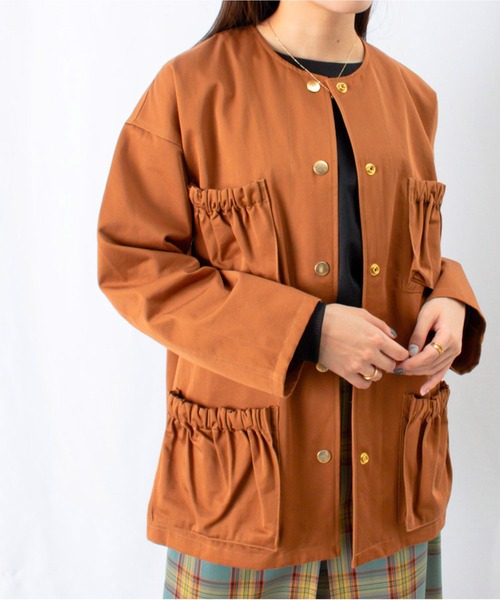 LUCA/LADY LUCK LUCA（ルカ/レディラックルカ）の「LC/LLL ノーカラーポケットギャザーカーゴジャケット（ミリタリージャケット・レディース・カーキ/ネイビー/キャメル・FREE）」の17枚目の写真