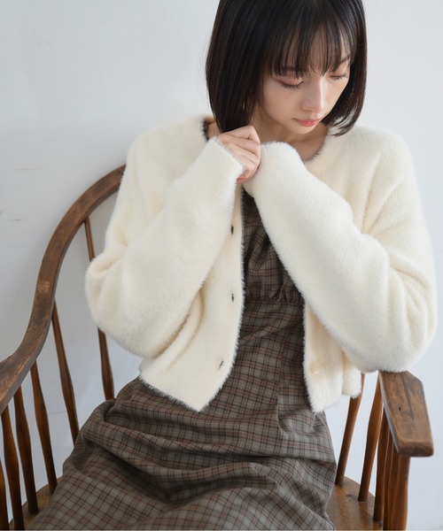 FREE'S MART（フリーズマート）の「◇前後2Wayショートシャギーショート丈ニット（ニット/セーター・レディース・ホワイト/ブラック/イエロー/ピンク・FREE）」の18枚目の写真