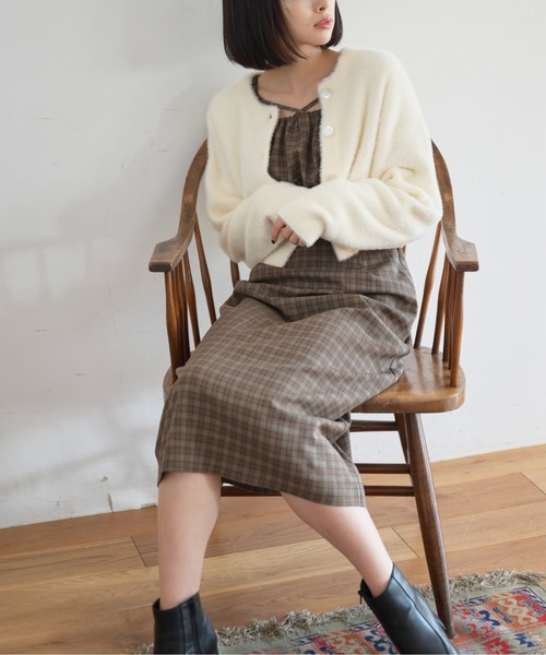 FREE'S MART（フリーズマート）の「◇前後2Wayショートシャギーショート丈ニット（ニット/セーター・レディース・ホワイト/ブラック/イエロー/ピンク・FREE）」の5枚目の写真