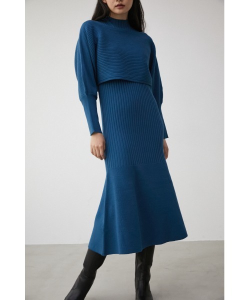 AZUL by moussy（アズールバイマウジー）の「LAYERED KNIT SET MERMAID OP/レイヤードニットセットマーメイドワンピース（ワンピース・レディース・ダークブルー/グレイッシュベージュ/ブラック・SMALL/MEDIUM）」の3枚目の写真