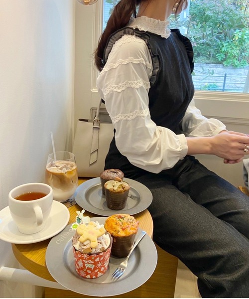 one after another NICE CLAUP(ワンアフターアナザーナイスクラップ)の「【スタッフ考案】ハイネックトップス+デニムサロペット(サロペット/オーバーオール・レディース・ブルー/ブラック・FREE)」の13枚目の写真
