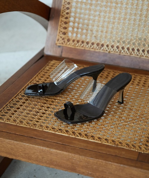 Whim Gazette(ウィムガゼット)の「【Hoaw.】PVCスクエアミュール(サンダル・レディース・ダークブラウン/ホワイト・37/36/38)」の1枚目の写真