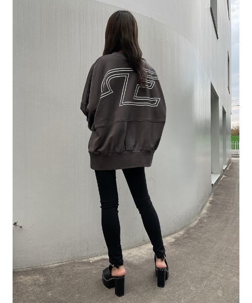 ENVYM（アンビー）の「ＢＩＧ Ｅｌｏｇｏ ＰＯ（Tシャツ/カットソー・レディース・ホワイト/ブラック/ブルー・FREE）」の21枚目の写真