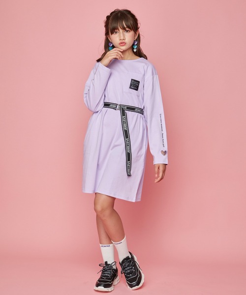 JENNI love（ジェニィラブ）の「ロゴベルト付きワンピ（ワンピース・キッズ・ブラック/ラベンダー・130cm/140cm/150cm/160cm）」の3枚目の写真