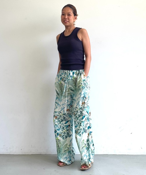 coca（coca）（コカ）の「＼新色追加／カップ付アメスリタンクトップ[外で着られるブラトップスOUT BRA]（タンクトップ・レディース・ネイビー/ベージュ/ホワイト/ブラック/グレー/ライトブルー/イエロー/その他1/チャコール/ピンク/ブラウン/ライトグリーン・S/M/L）」の16枚目の写真