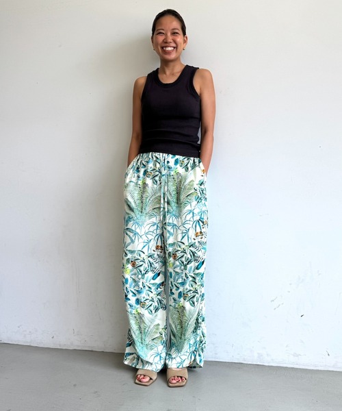 coca（coca）（コカ）の「＼新色追加／カップ付アメスリタンクトップ[外で着られるブラトップスOUT BRA]（タンクトップ・レディース・ネイビー/ベージュ/ホワイト/ブラック/グレー/ライトブルー/イエロー/その他1/チャコール/ピンク/ブラウン/ライトグリーン・S/M/L）」の15枚目の写真