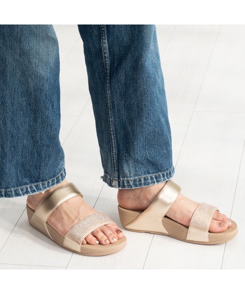 fitflop(フィットフロップ)の「【fitflop】フィットフロップ LULU CRYSTAL EMBELLISHED SLIDES(サンダル・レディース・ブラック/ネイビー/ベージュ/ピンクゴールド/カーキ・US8/US7/US6/US5)」の16枚目の写真