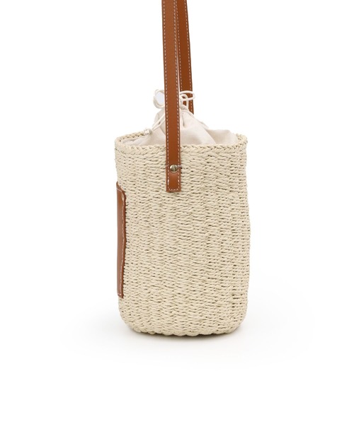 MIAN (ミアン)の「ペーパー筒型ミニショルダー(かごバッグ・レディース・ベージュ/ブラック/ブラウン・FREE)」の11枚目の写真