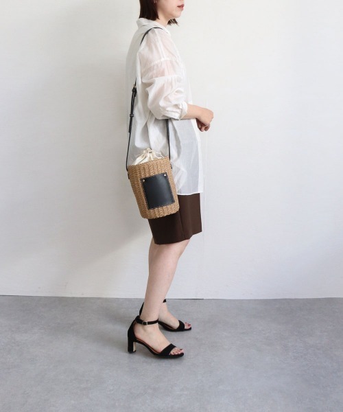 MIAN (ミアン)の「ペーパー筒型ミニショルダー(かごバッグ・レディース・ベージュ/ブラック/ブラウン・FREE)」の15枚目の写真