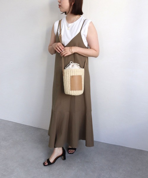 MIAN (ミアン)の「ペーパー筒型ミニショルダー(かごバッグ・レディース・ベージュ/ブラック/ブラウン・FREE)」の5枚目の写真