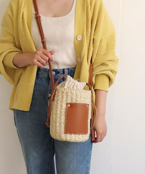 MIAN (ミアン)の「ペーパー筒型ミニショルダー(かごバッグ・レディース・ベージュ/ブラック/ブラウン・FREE)」の18枚目の写真