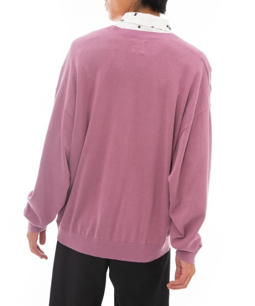 RVCA(ルーカ)の「RVCA メンズ ARCH RVCA V-KNIT セーター【2023年春夏モデル】/ルーカVネックニット(ニット/セーター・メンズ・ブラック/グレー/パープル系その他・SMALL/MEDIUM/LARGE)」の4枚目の写真