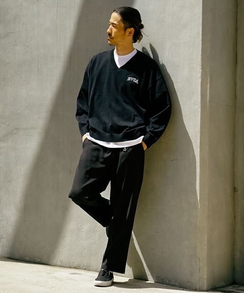 RVCA(ルーカ)の「RVCA メンズ ARCH RVCA V-KNIT セーター【2023年春夏モデル】/ルーカVネックニット(ニット/セーター・メンズ・ブラック/グレー/パープル系その他・SMALL/MEDIUM/LARGE)」の17枚目の写真