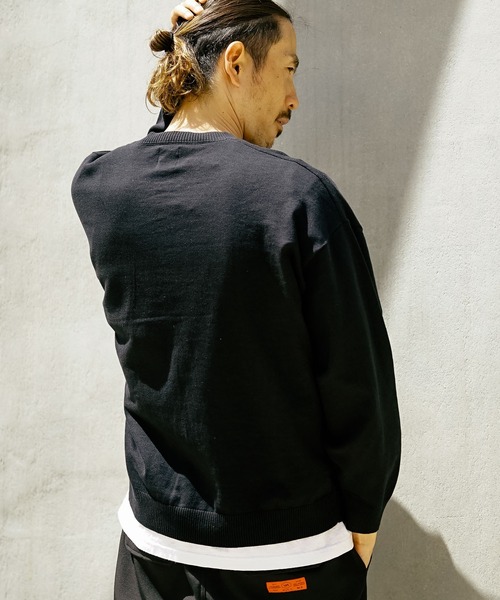 RVCA(ルーカ)の「RVCA メンズ ARCH RVCA V-KNIT セーター【2023年春夏モデル】/ルーカVネックニット(ニット/セーター・メンズ・ブラック/グレー/パープル系その他・SMALL/MEDIUM/LARGE)」の19枚目の写真