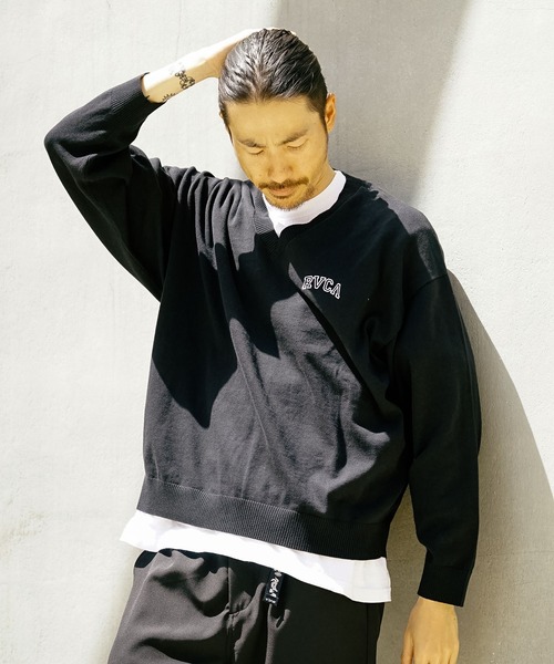 RVCA(ルーカ)の「RVCA メンズ ARCH RVCA V-KNIT セーター【2023年春夏モデル】/ルーカVネックニット(ニット/セーター・メンズ・ブラック/グレー/パープル系その他・SMALL/MEDIUM/LARGE)」の22枚目の写真