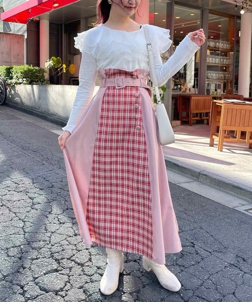 one after another NICE CLAUP（ワンアフターアナザーナイスクラップ）の「【スタッフ考案】シアーフリル襟トップス（Tシャツ/カットソー・レディース・オフホワイト/ピンク/モカ・FREE）」の8枚目の写真