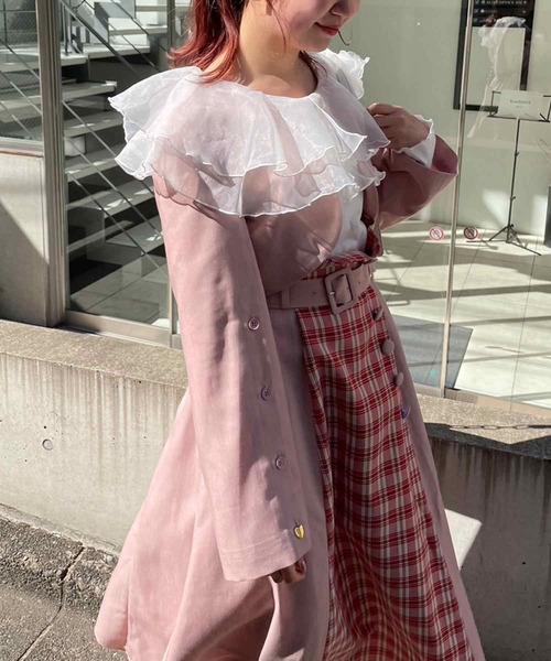 one after another NICE CLAUP（ワンアフターアナザーナイスクラップ）の「【スタッフ考案】シアーフリル襟トップス（Tシャツ/カットソー・レディース・オフホワイト/ピンク/モカ・FREE）」の12枚目の写真