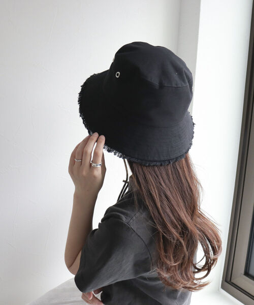 Casselini（キャセリーニ）の「【CASSELINI/キャセリーニ】リバーシブルバケットハット（ハット・レディース・ブラック/キャメル/アイボリー・FREE）」の4枚目の写真