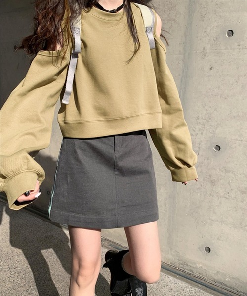 Jewelobe(ジュエローブ)の「カットアウトショートトレーナー(Tシャツ/カットソー・レディース・カーキ/ブルー/アイボリー・FREE)」の20枚目の写真