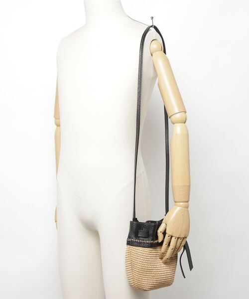 ROBERTA GANDOLFI（ロベルタガンドルフィ）の「【ROBERTA GANDOLEI/ロベルタ ガンドルフィー】レザーコンビショルダーカゴバッグ（ショルダーバッグ・レディース・グリーン/ブラック・FREE）」の5枚目の写真